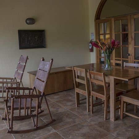 מנואל אנטוניו Condominio Villas El Parque מראה חיצוני תמונה