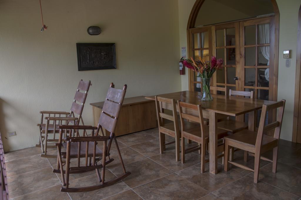 מנואל אנטוניו Condominio Villas El Parque מראה חיצוני תמונה