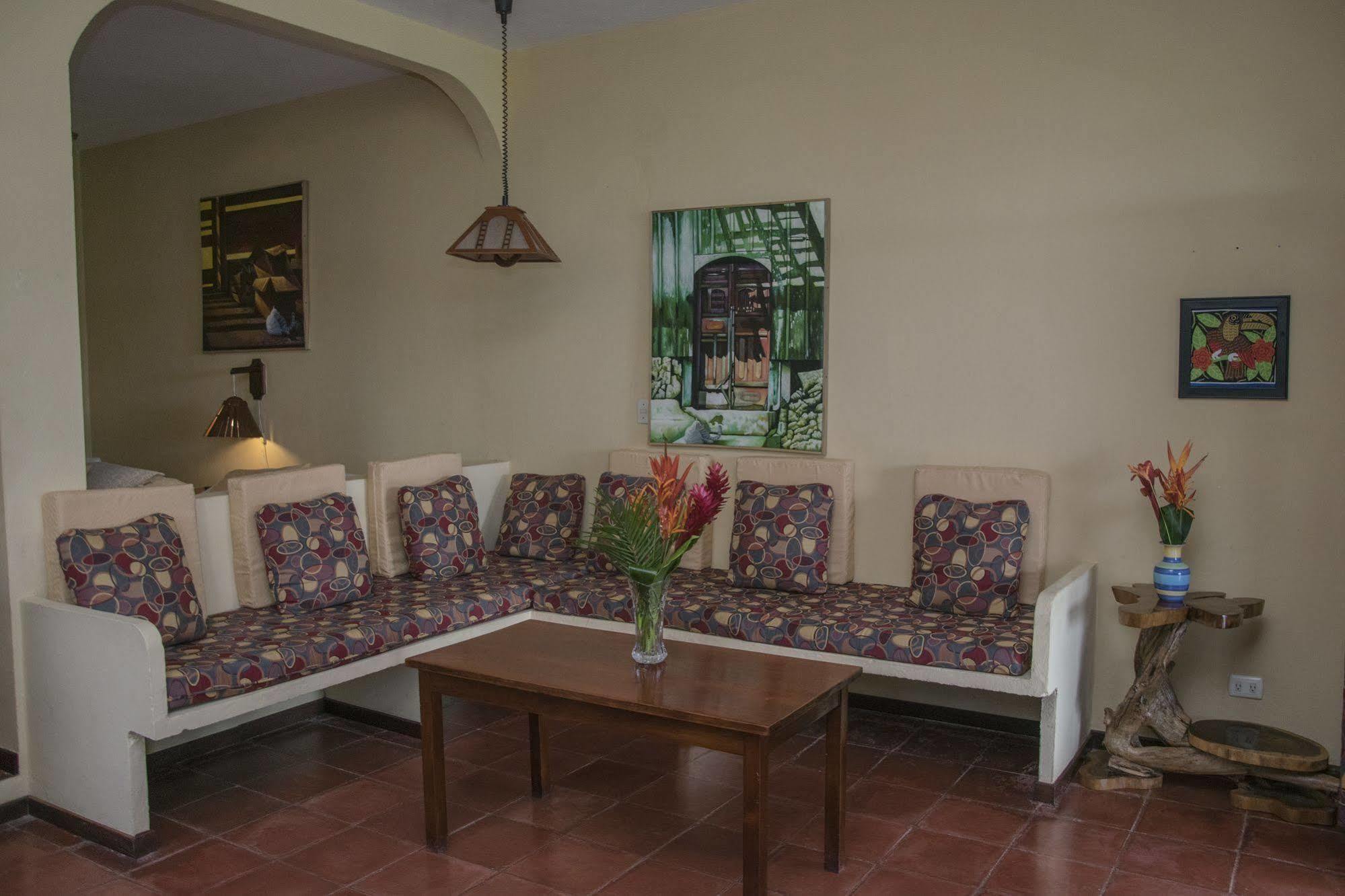 מנואל אנטוניו Condominio Villas El Parque מראה חיצוני תמונה