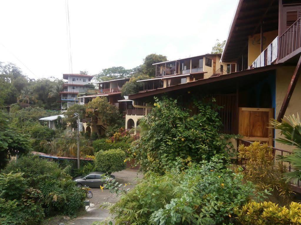מנואל אנטוניו Condominio Villas El Parque מראה חיצוני תמונה
